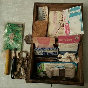 Vintage Sewing Notions and Box